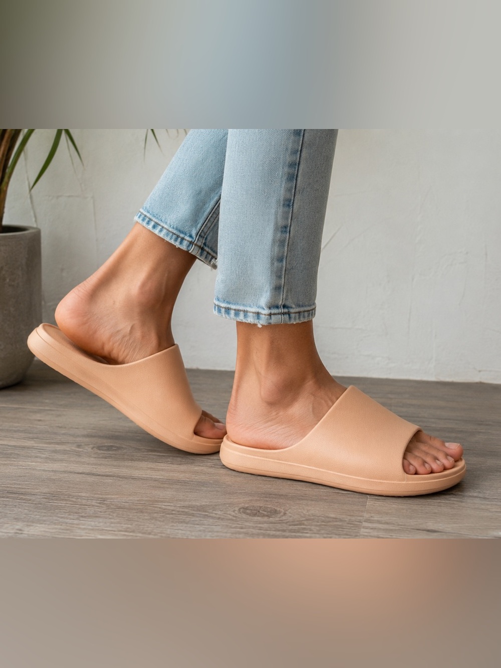 Women’s Slide Sandals in Nude - Comfortable Everyday Slip-Ons